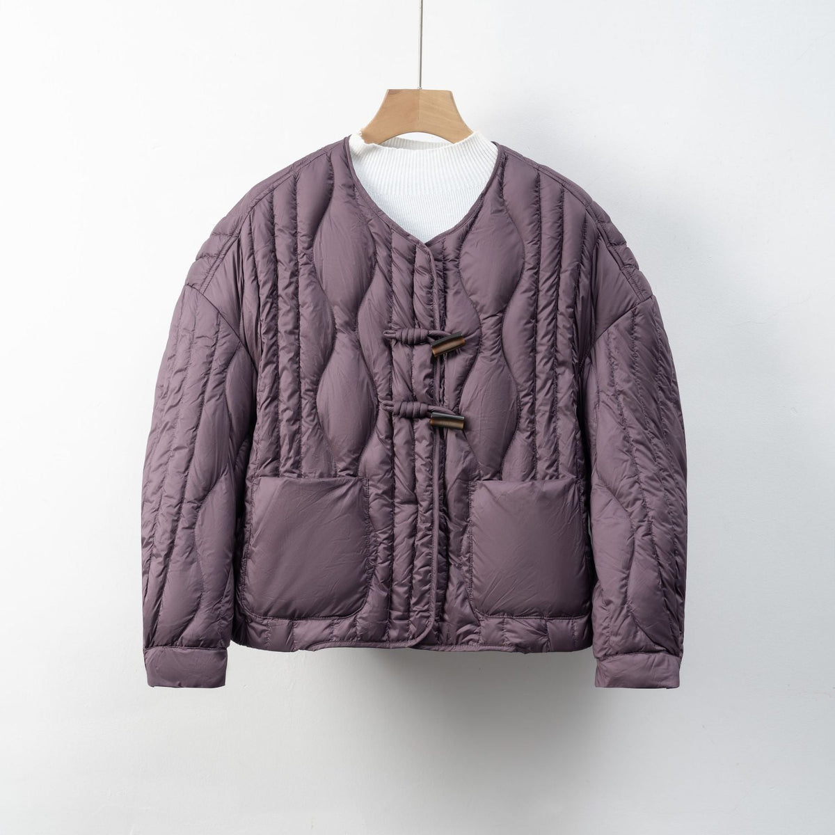Damen Steppjacke mit praktischem Knopfverschluss und gemütlichen Taschen R&B