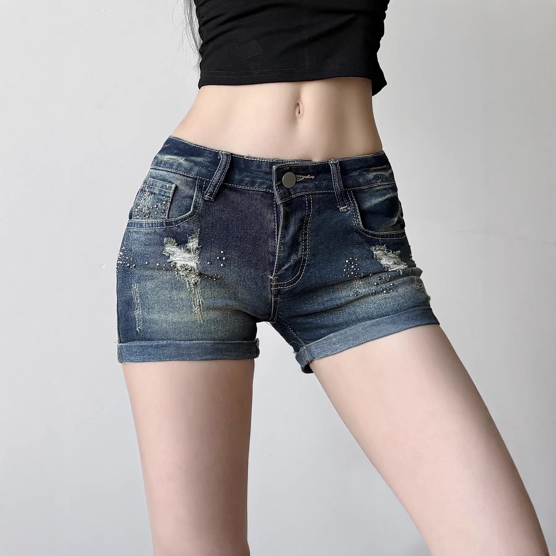 Damen Jeans-Shorts mit funkelnden Akzenten und modischem Design R&B