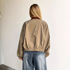 Damen Lässige Cropjacke mit weit geschnittenen Ärmeln und kontrastierendem Kragen R&B