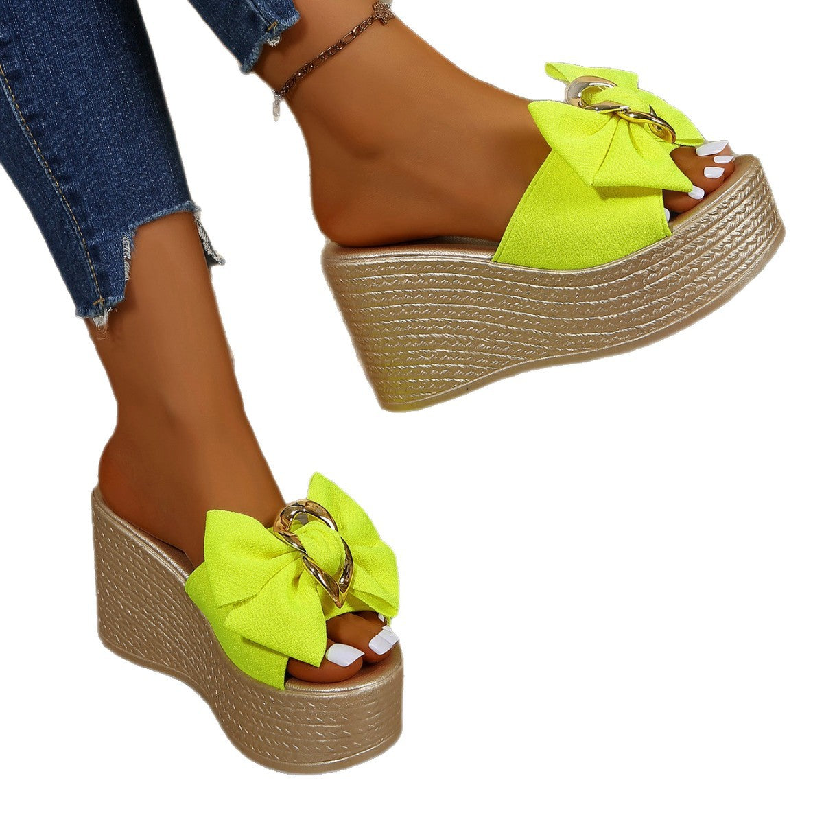 Damen Wedge-Sandel mit modischem Schleifen-Design und eleganter Kettenapplikation R&B