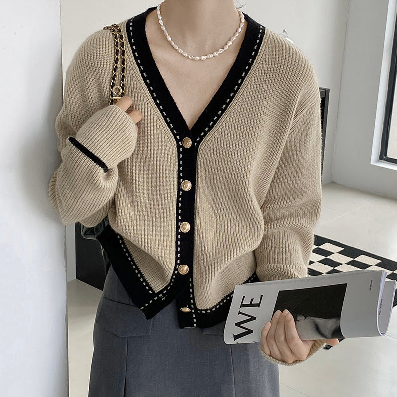Damen Strickjacke mit kontrastierenden Details