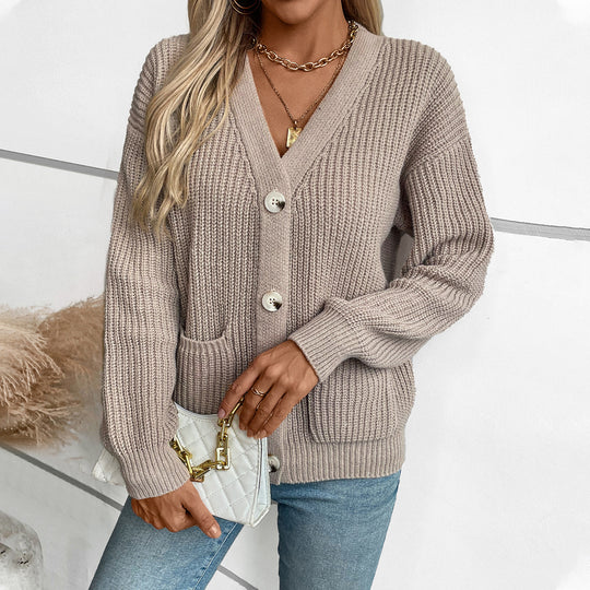 Damen Strickjacke mit tiefem V-Ausschnitt und praktischen Taschen R&B