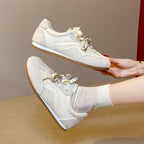 Damen Freizeitsneaker mit weichem Veloursleder und Rutschfester Sohle R&B
