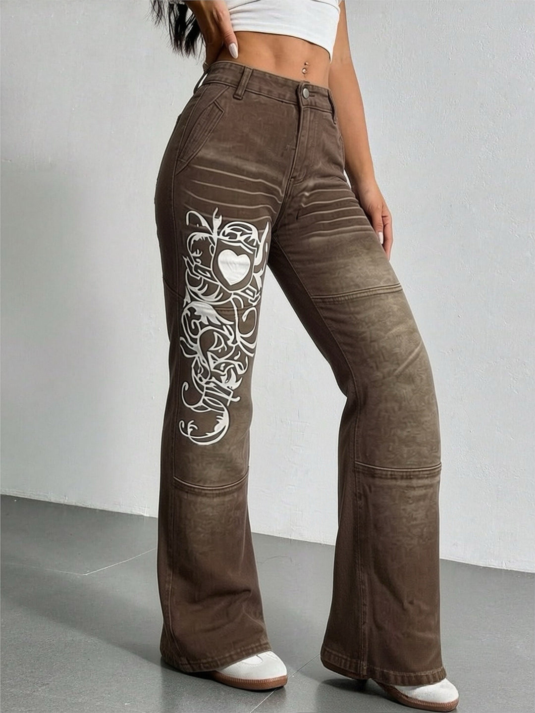 Damen weite Jeans mit kunstvollem Aufdruck R&B