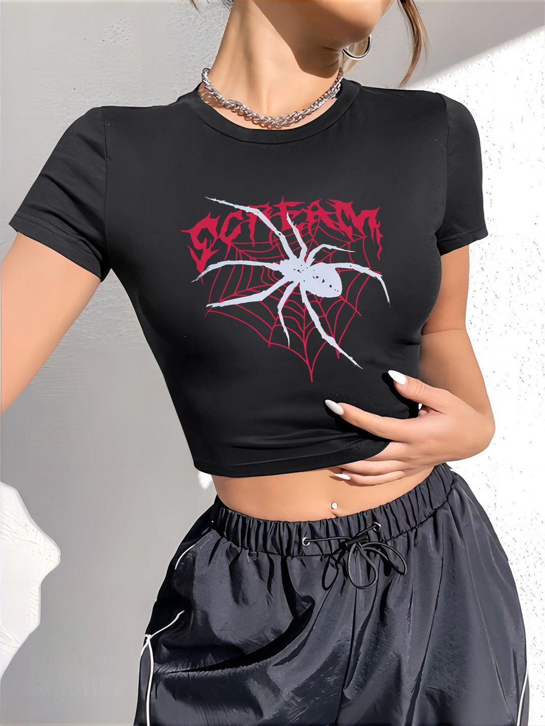 Damen Crop-T-Shirt mit auffälligem Statement-Print R&B