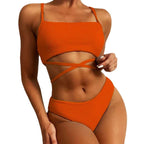 Damen Hochgeschnittener Ripp-Bikini mit Kreuzdetails R&B