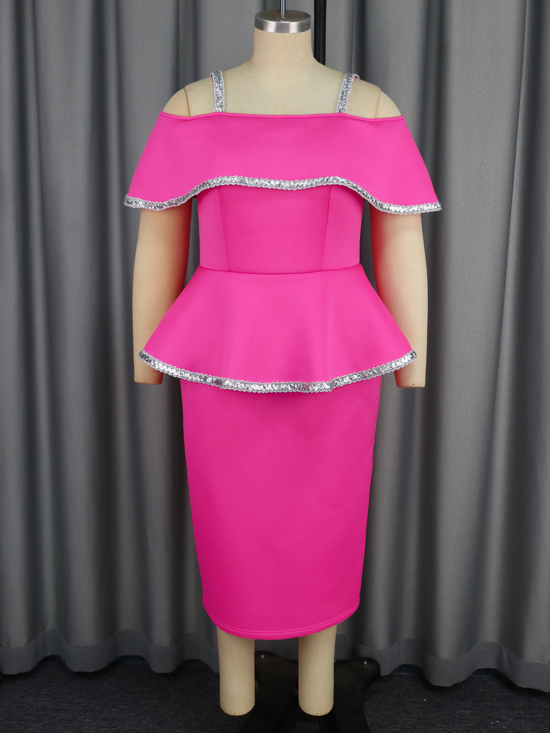 Damen Elegantes Cocktailkleid mit schulterfreiem Volant und funkelnden Akzenten R&B