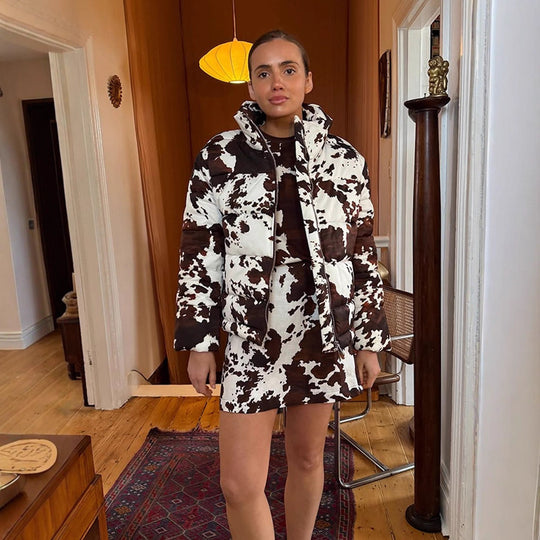 Damen gestepptes Kurzjacke mit Cow-Print R&B