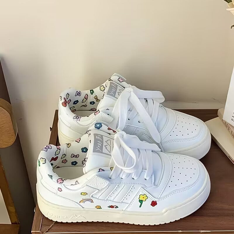 Damen Sportliche Sneakers mit floralem Design R&B