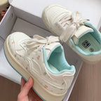 Damen Bequeme Freizeitsneaker mit floralem Design