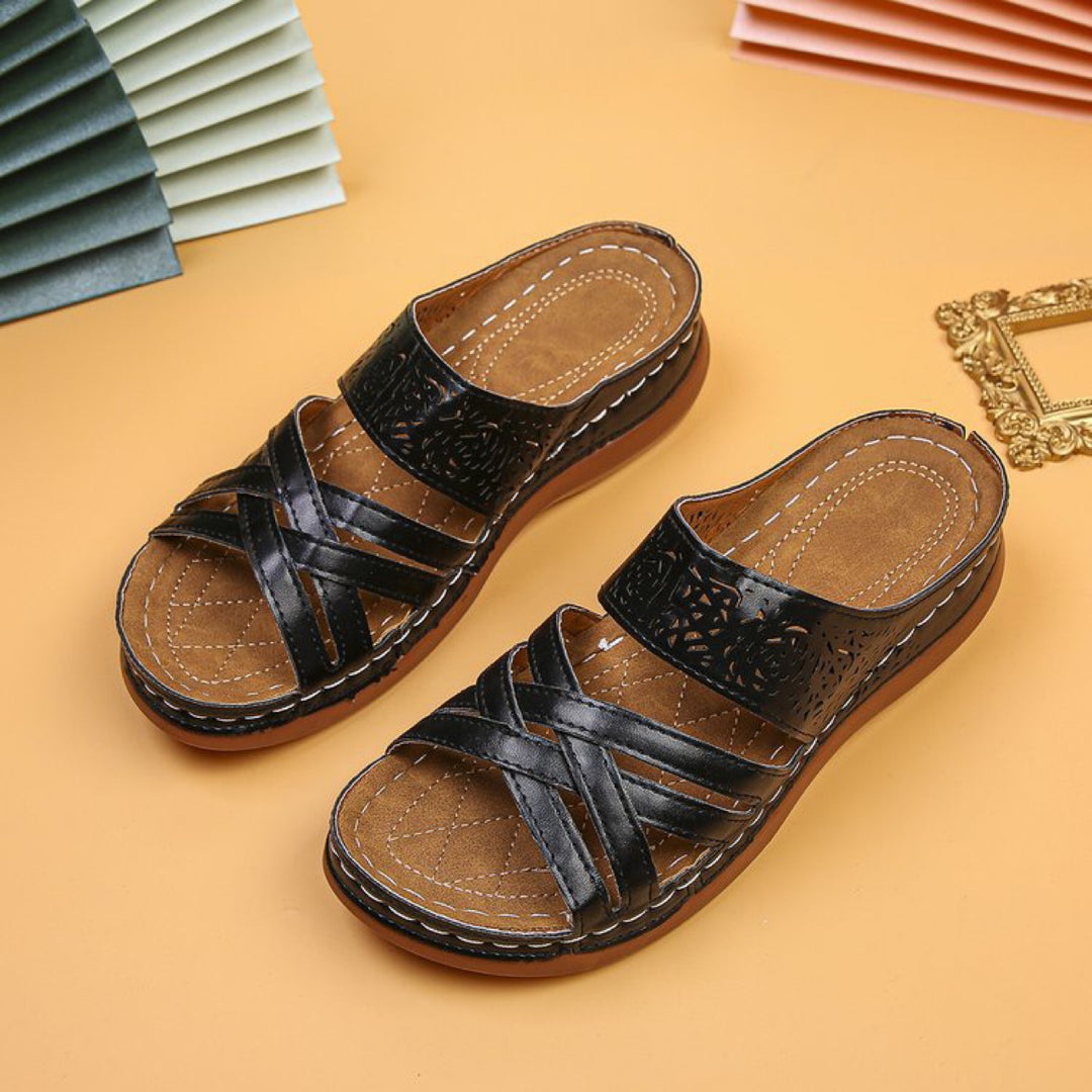 Damen komfortable und stilvolle Pantolette mit durchbrochenem Design R&B
