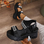 Damen Plateau-Sandalen mit verstellbaren Riemen und modischem Glitzer-Design R&B