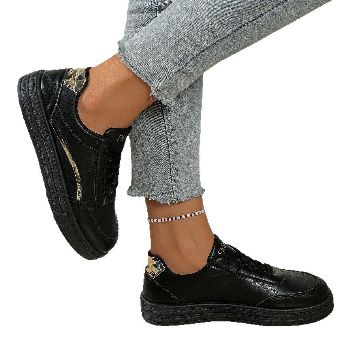Damenstylische Sneaker mit metallischen Akzenten R&B