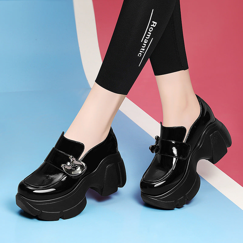 Damen modische Plateau-Schuhe mit einzigartigem Schnallen-Design R&B