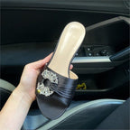 Damen elegante Riemchen Mules mit funkelnder Schmuckapplikation R&B