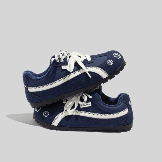 Damen Sportliche Sneaker mit einzigartigem Design und verspielt charmanten Akzenten R&B