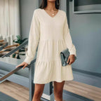 Damen Lockeres V-Ausschnitt Kleid mit Volantdetails R&B