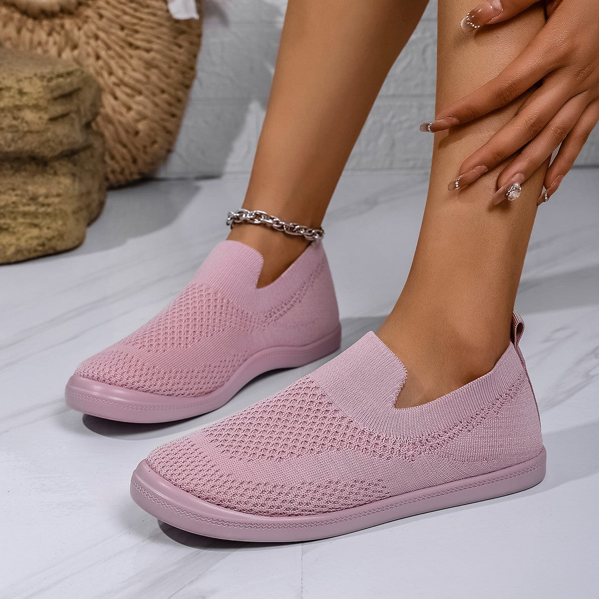 Damen Slip-On Sneakers mit atmungsaktivem Strickoberteil und flexiblem Sohlenprofil R&B