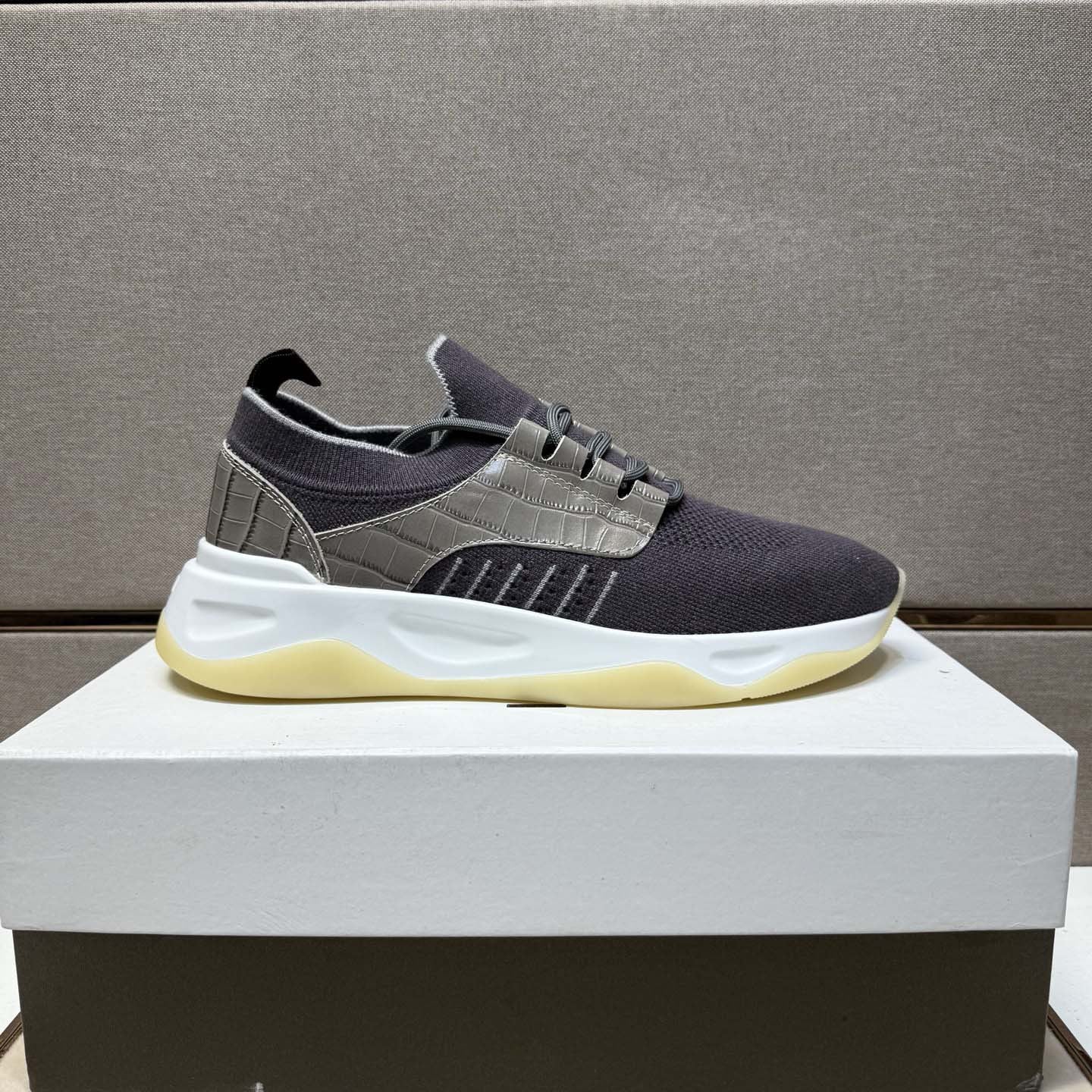 Damen Atmungsaktive Sneakers mit innovativem Obermaterial und rutschfester Sohle R&B