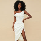 Damen Figurumspielendes Cocktailkleid mit asymmetrischem Schnitt und hohem Schlitz R&B