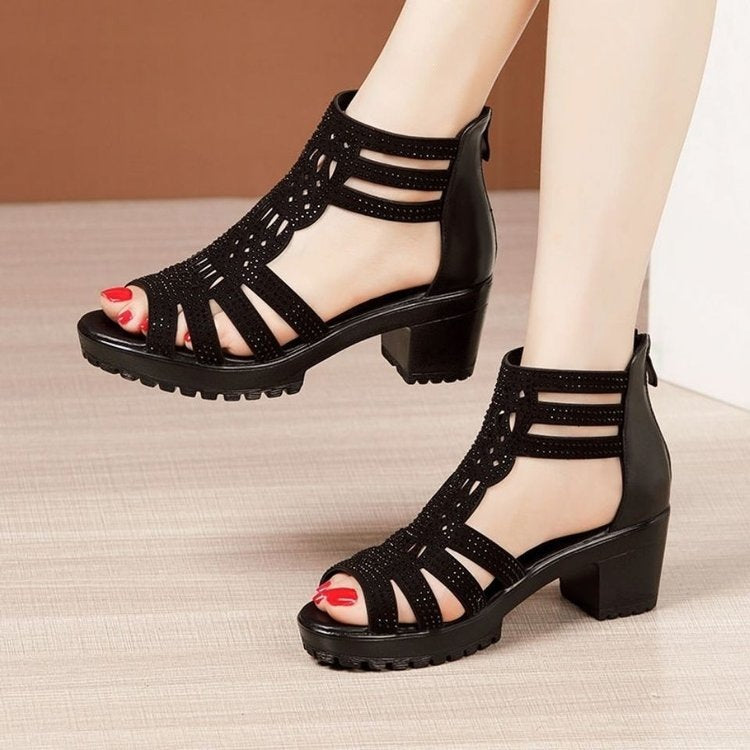 Damen modische Sandalen mit verzierten Riemen und robustem Absatz R&B