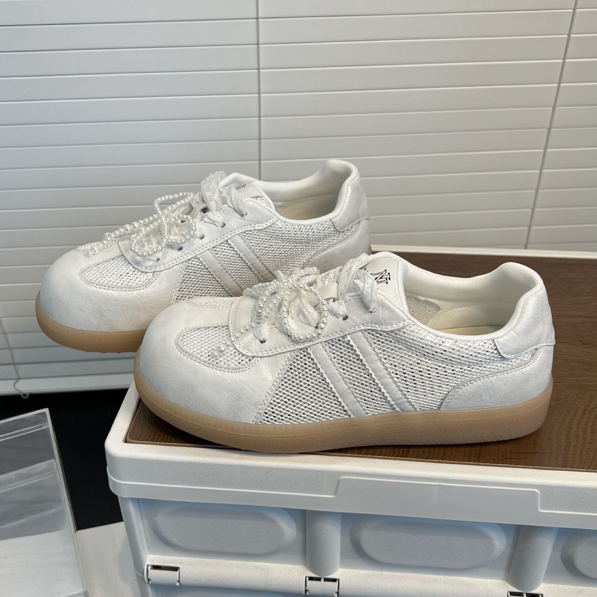 Damen Atmungsaktive Sneakers mit eleganten Details R&B