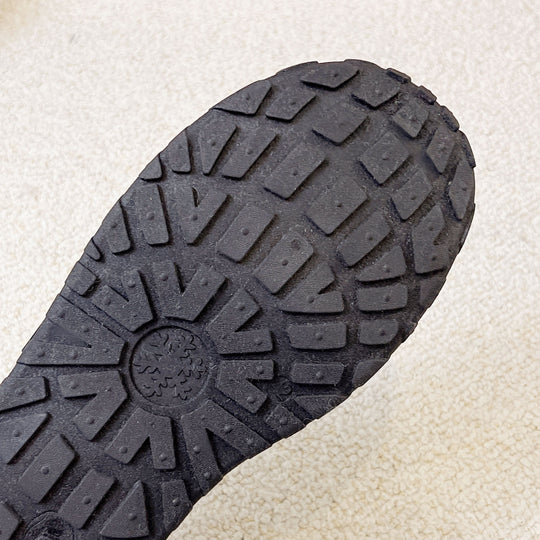Damen Bequeme Slipper mit komfortablem Klettverschluss und weicher Innensohle R&B