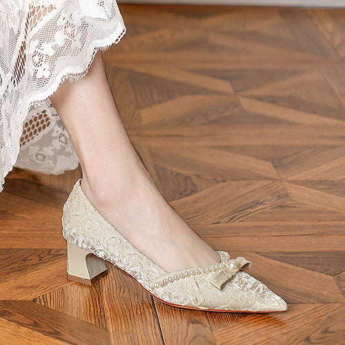 Damen elegante Pumps mit perlverziertem Riemen und komfortablem Blockabsatz R&B