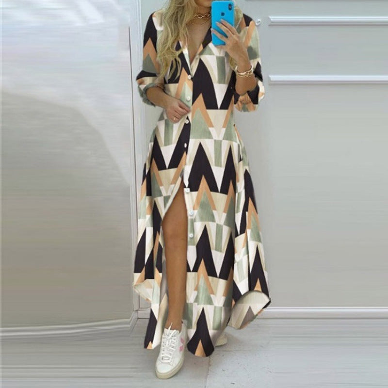 Damen Maxikleid mit Aufdruck im Zeitungslayout und seitlichem Schlitz R&B