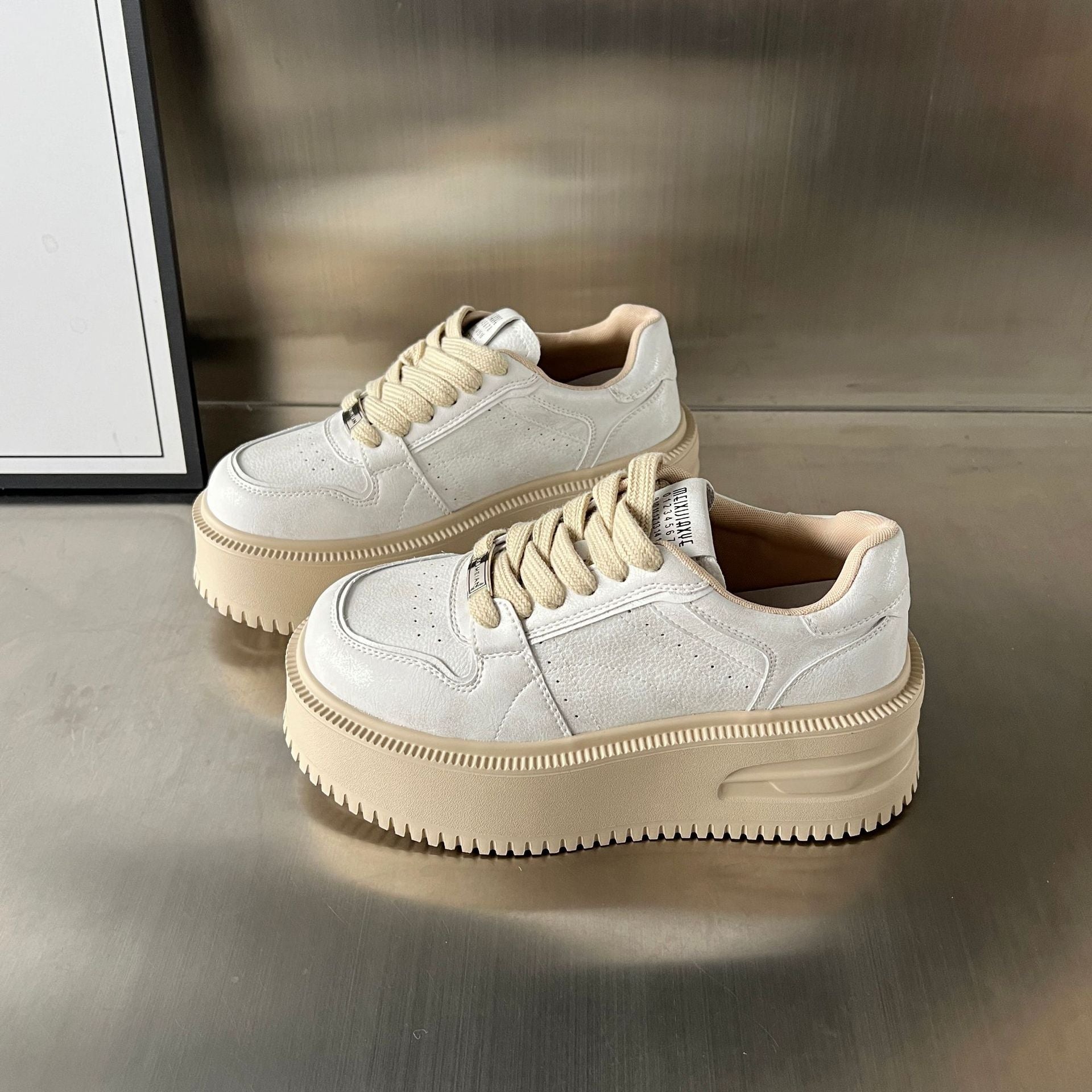 Damen Sneakers mit dickem Plateau und atmungsaktiver Obermaterialstruktur R&B