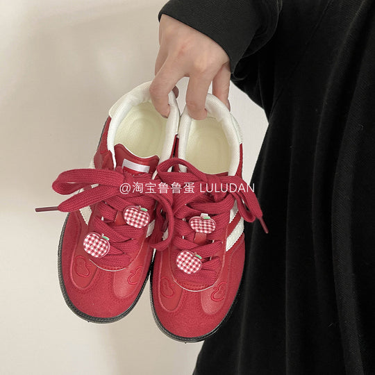Damen Verspielte Sneakers mit kreativem Design und bunten Applikationen R&B