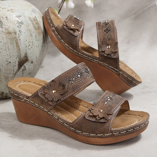 Damen Elegante und bequeme Wedge-Sandalen mit floralen Applikationen R&B