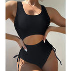Damen Einteiliger Badeanzug mit raffiniertem Cut-Out und Schnürdetail