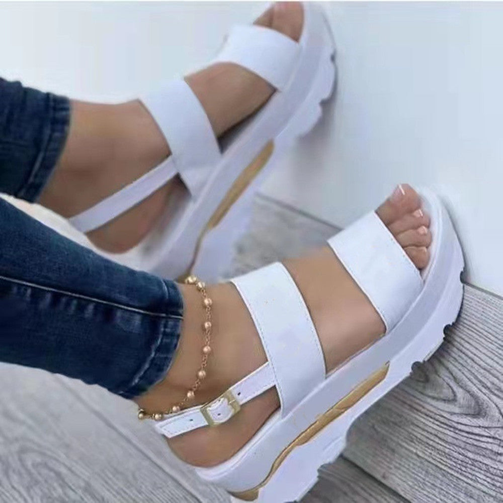Damen Komfortable Plateau-Sandalen mit breiten Riemen und innovativer Sohle R&B