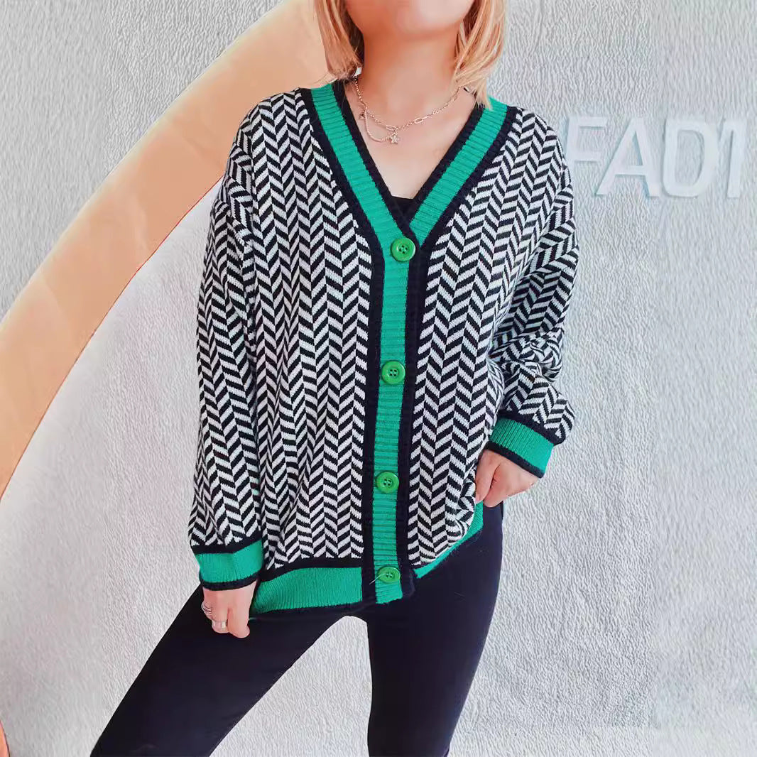 Damen Übergroße Strickjacke mit auffälligem Zickzackmuster und bunten Knöpfen R&B