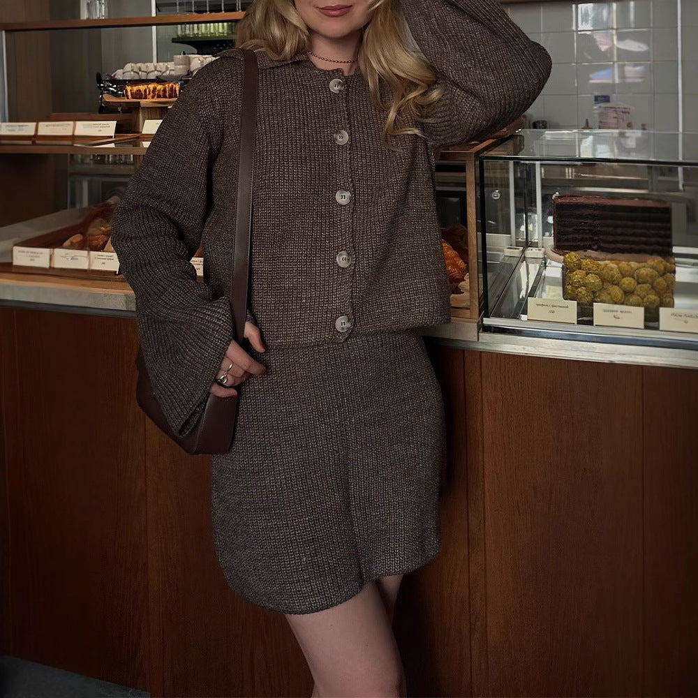 Damen Knitwear Set mit eleganten Knopfdetails R&B