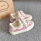 Damen Sportliche Schuhe mit verspielt designter Oberfläche und komfortabler Polsterung R&B