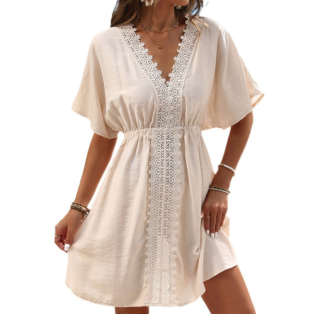 Damen Strandkleid mit elegantem V-Ausschnitt und zarten Spitzenverzierungen R&B