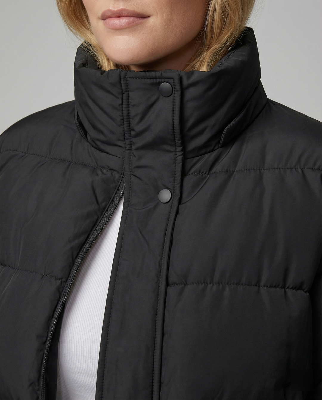 Übergangsjacke Damen sportlich elegant als cropped Steppjacke