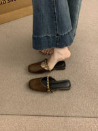 Damen luftige Clogs mit elegantem Kettenakzent und ergonomischer Fußbettgestaltung R&B