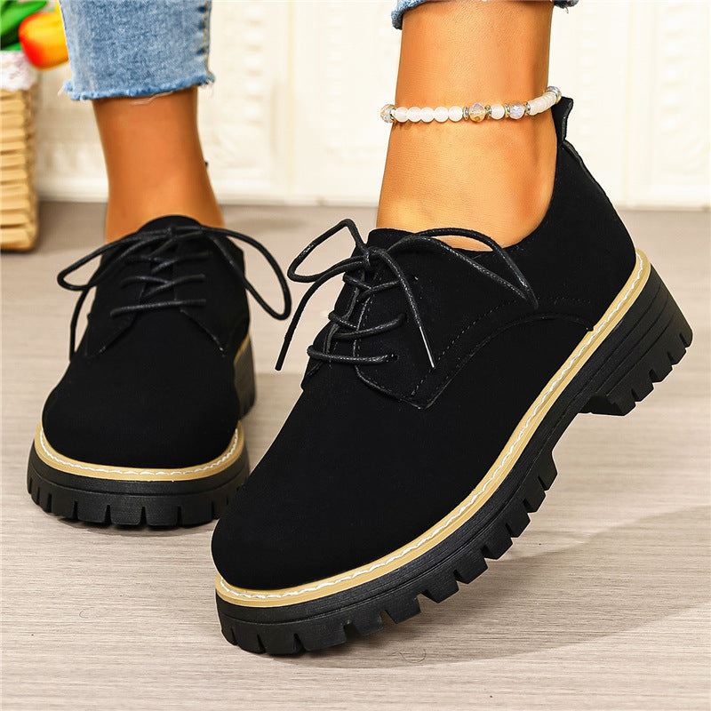 Damen Schnürschuhe mit robustem Profil und modernem Look