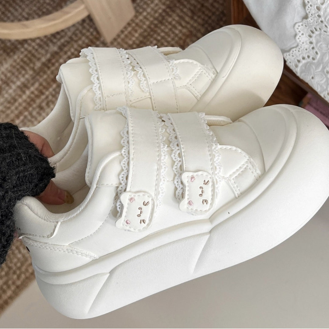 Damen Sneaker mit verstellbaren Klettverschlussriemen und komfortabler Sohle R&B