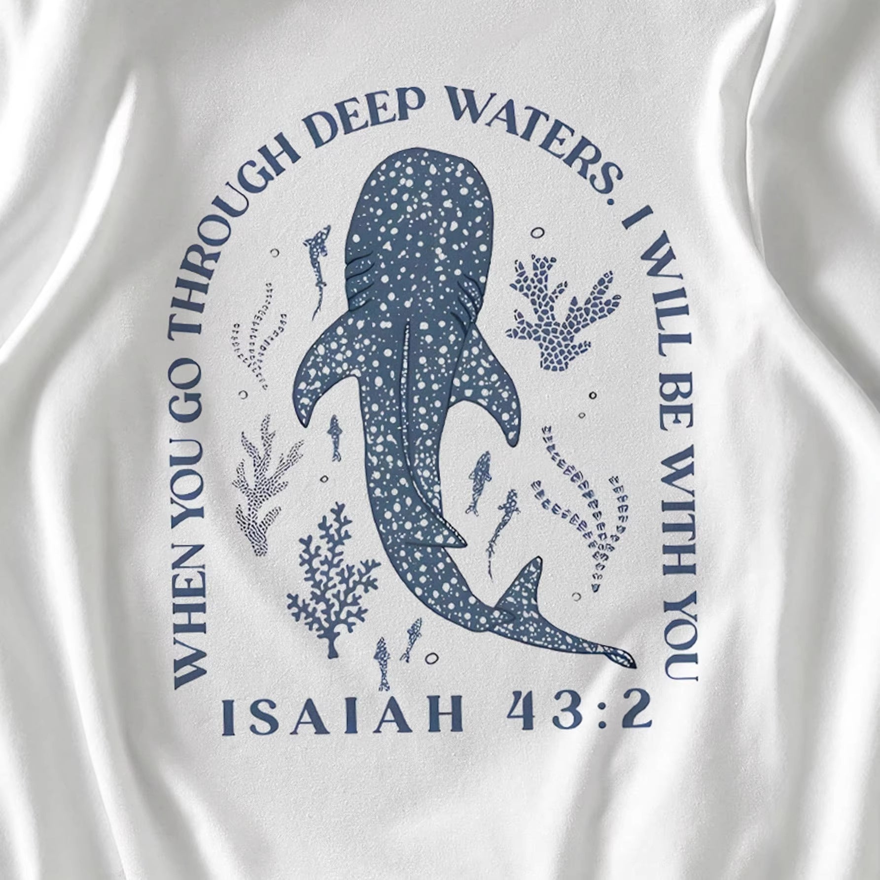 Damen T-Shirt mit kreativem Wahlspruch und kunstvollem Hai-Motiv R&B