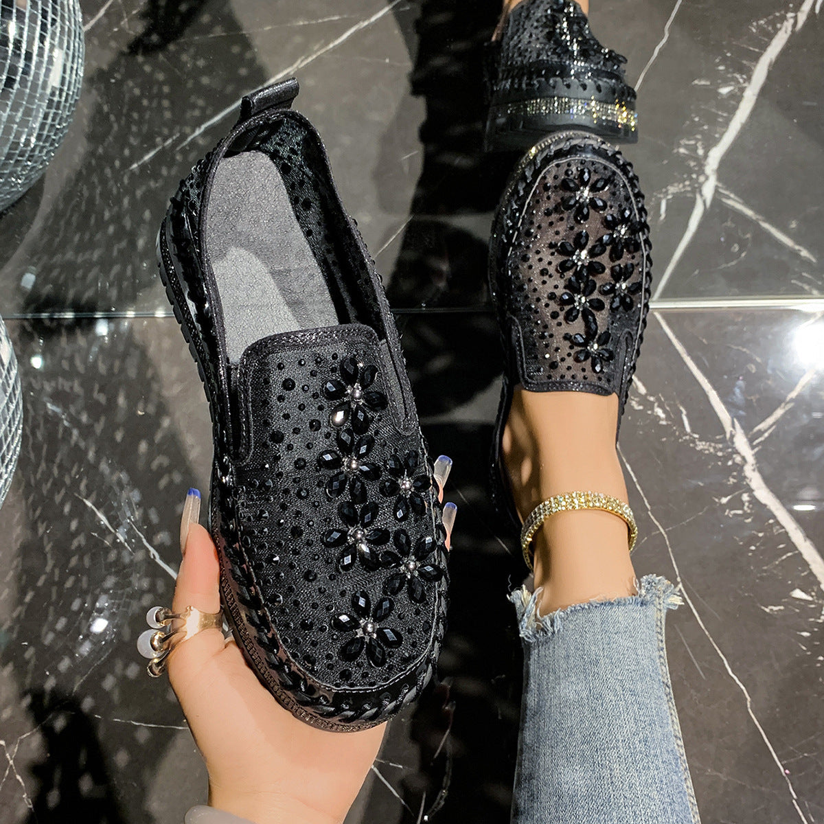 Damen Glamouröse Slip-On Sneakers mit funkelnden Applikationen