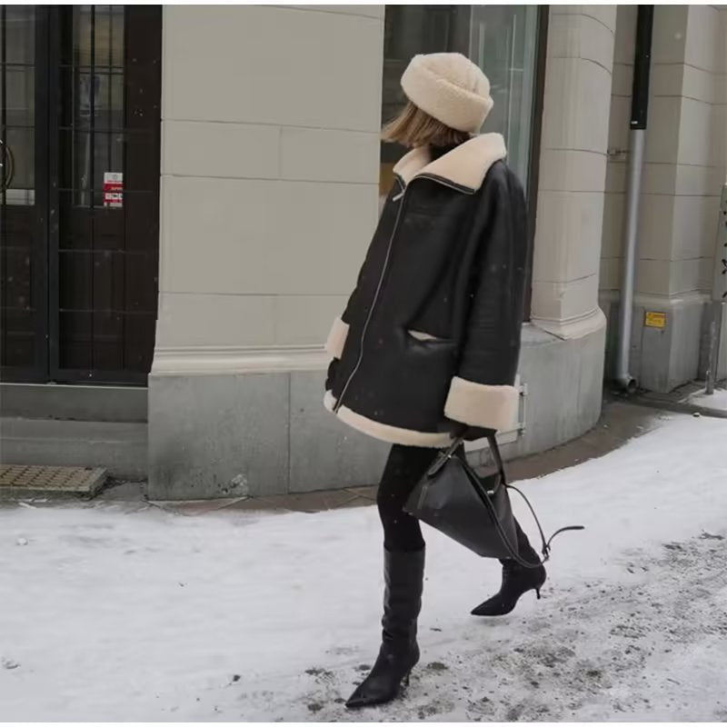 Damen Kunstlederjacke mit weichem Teddyfutter und praktischen Taschen R&B