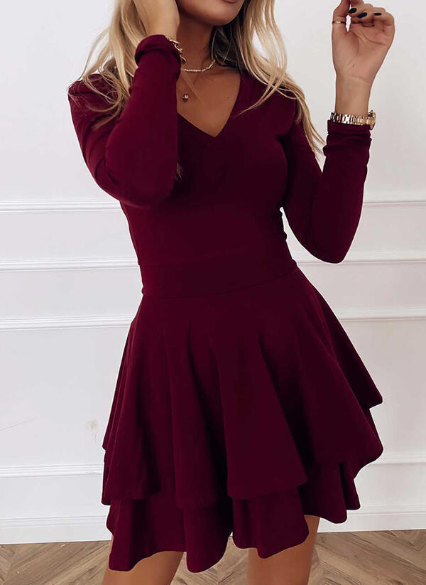 Damen Minikleid mit voluminösen Rüschensaum und V-Ausschnitt R&B