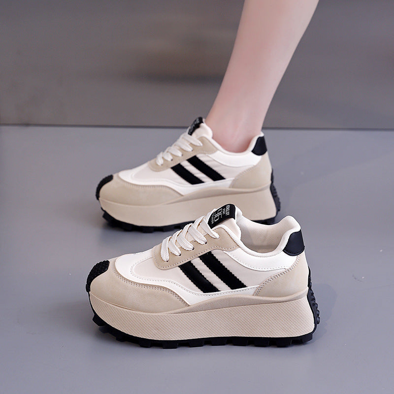 Damen Plateausneaker mit moderner Designästhetik und hohem Tragekomfort R&B