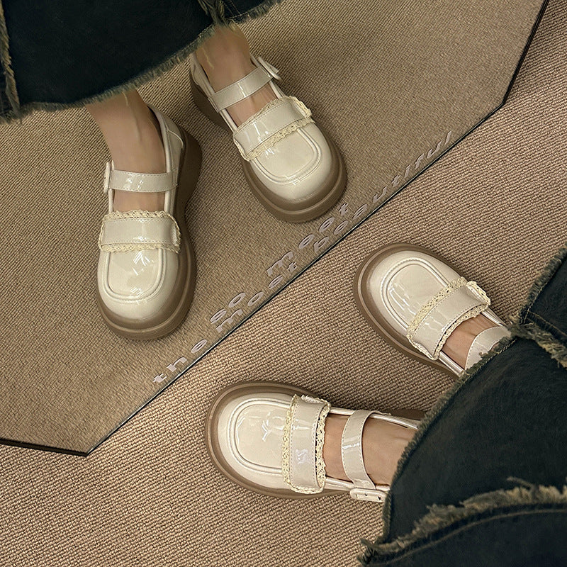 Damen Modische Ballerinas mit verstellbarem Riemen und elegantem Perlendetail R&B