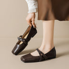 Damen Ballerinas mit verstellbarem Riemen und hochwertiger Leder-Oberfläche