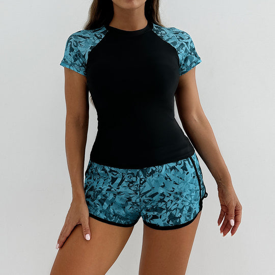 Damen Sportliches Badeoberteil mit kombinierter Shorts R&B